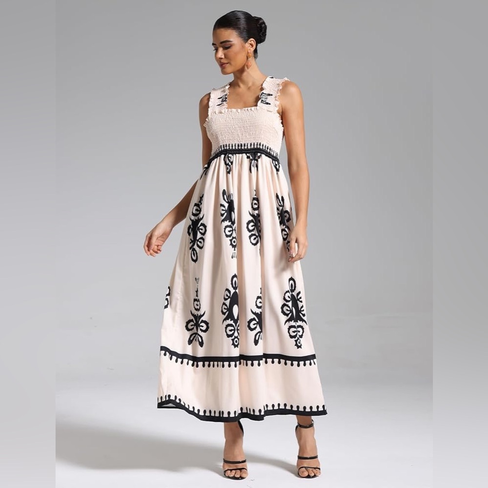 NWOT Square Neck Smocked Pattern Maxi Dress Sz M - Picture 2 of 11